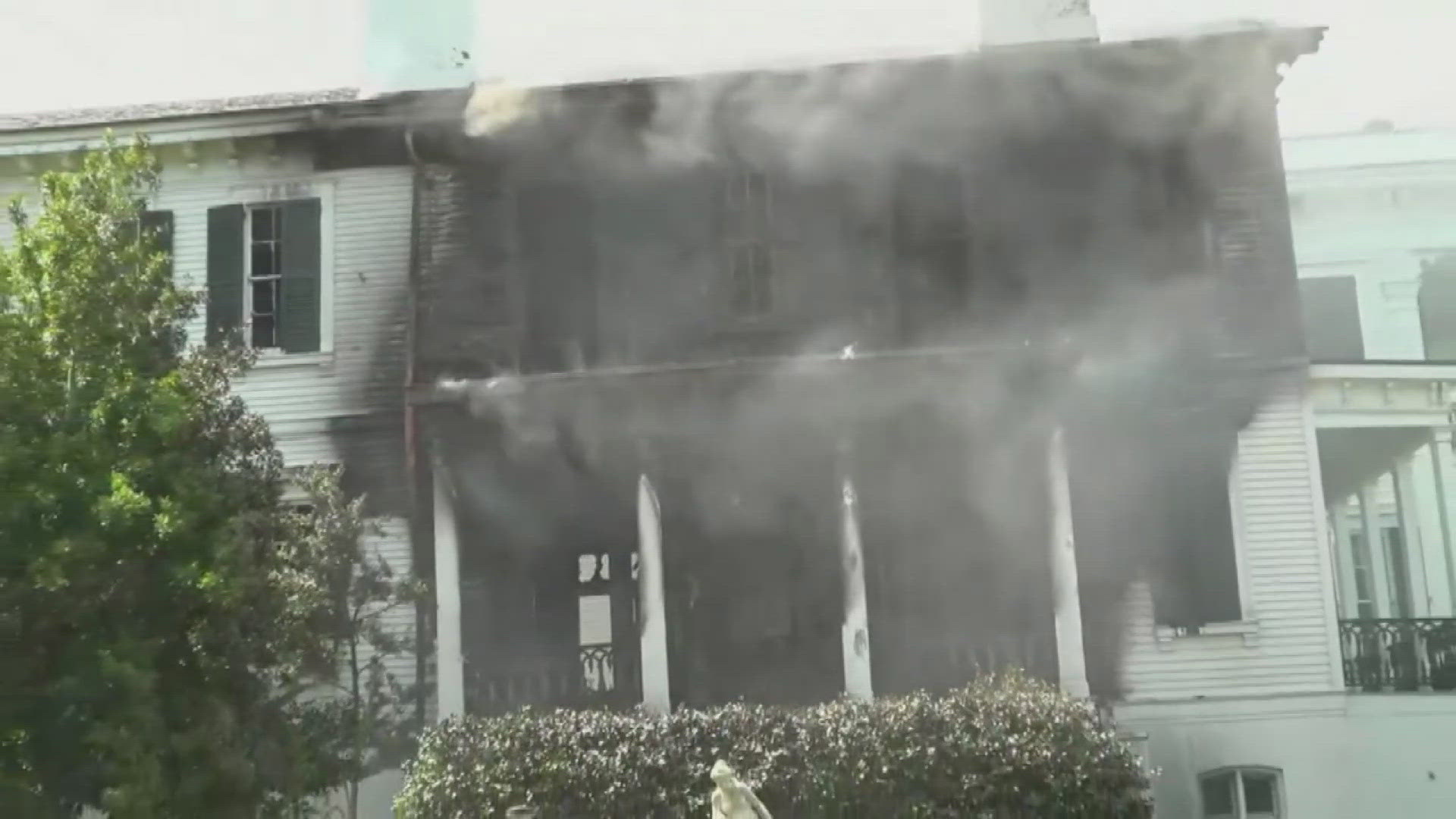 Staff members say they ran out after seeing smoke coming from the second floor. 
